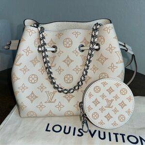 Louis Vuitton White and Tan Monogram Shoulder Bag